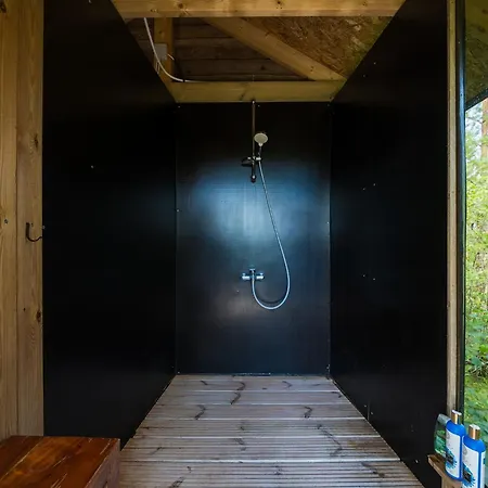 Holiday home Ueuegumetsa Treehouse And Sauna